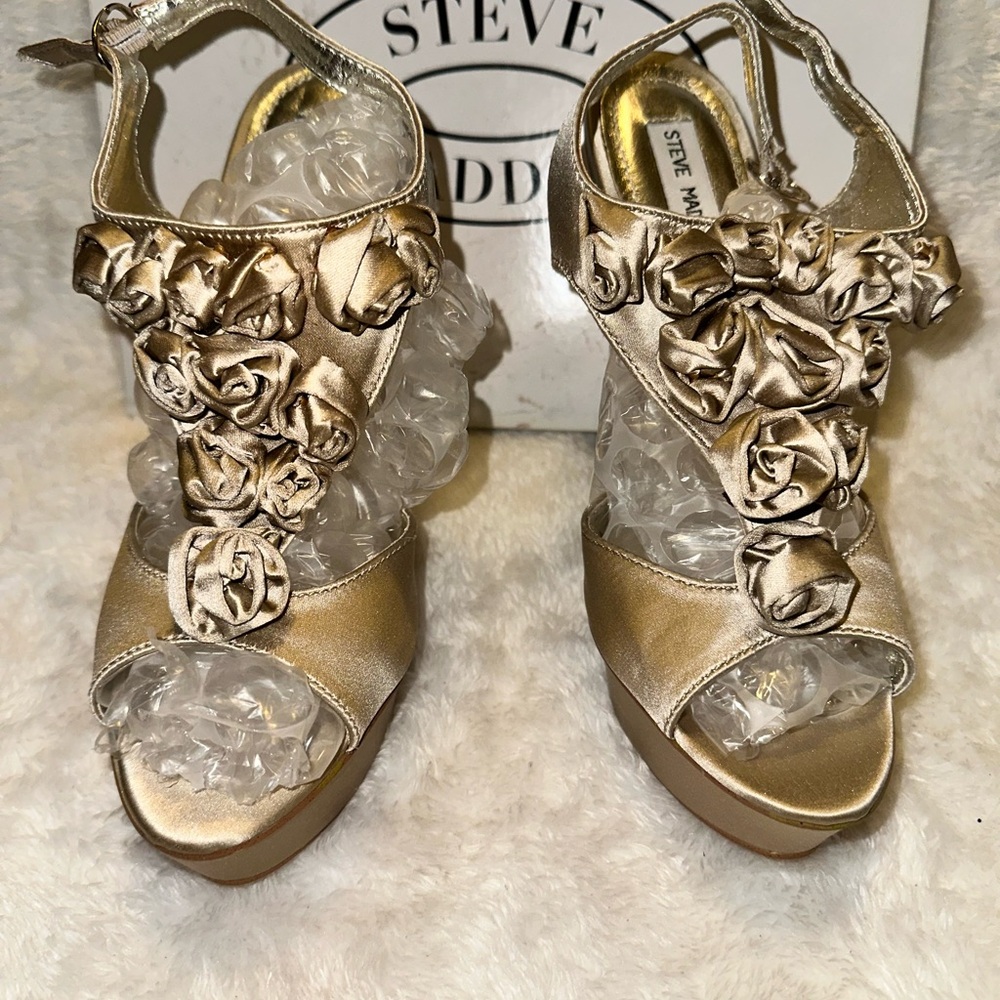 Steve Madden Gold Floral Heels